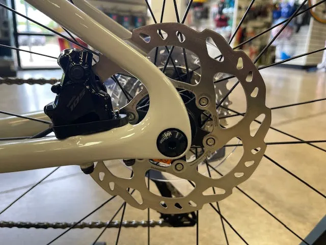 Cannondale Supersix Evo Carbon 3 Shimano 105 Di2 12 Speed Chalk
