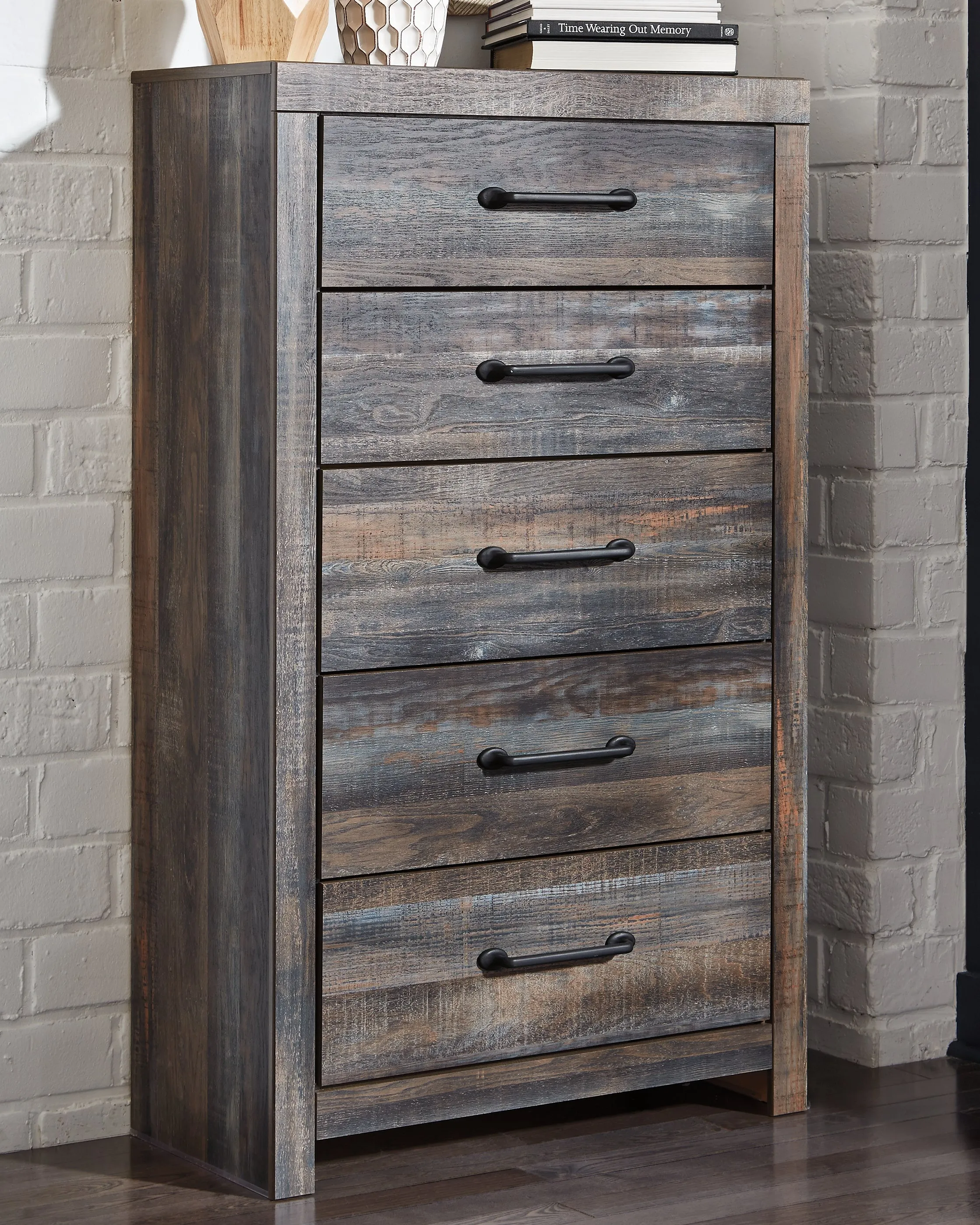 Drystan Twin Panel Bed with Mirrored Dresser, Chest and Nightstand in Multi
