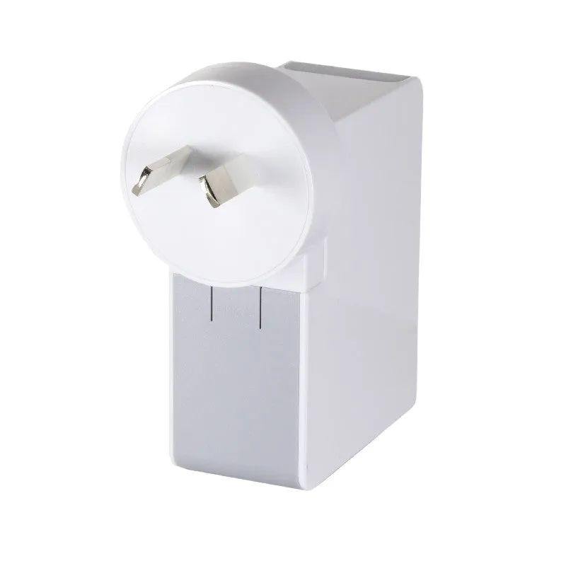 First Champion USB Smart IC Travel Charger