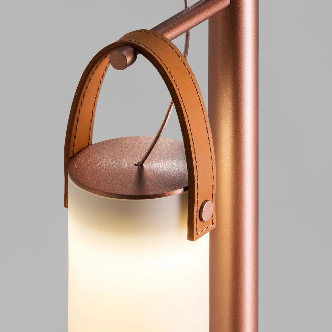 GALERIE MEDIUM Floor Lamp
