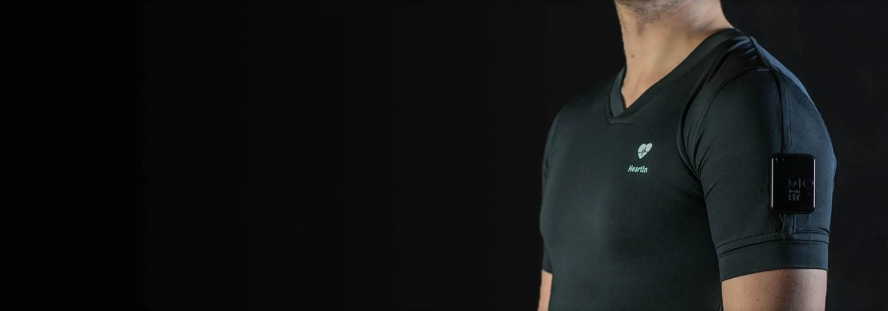Heartin Fit Device & Black T-Shirt