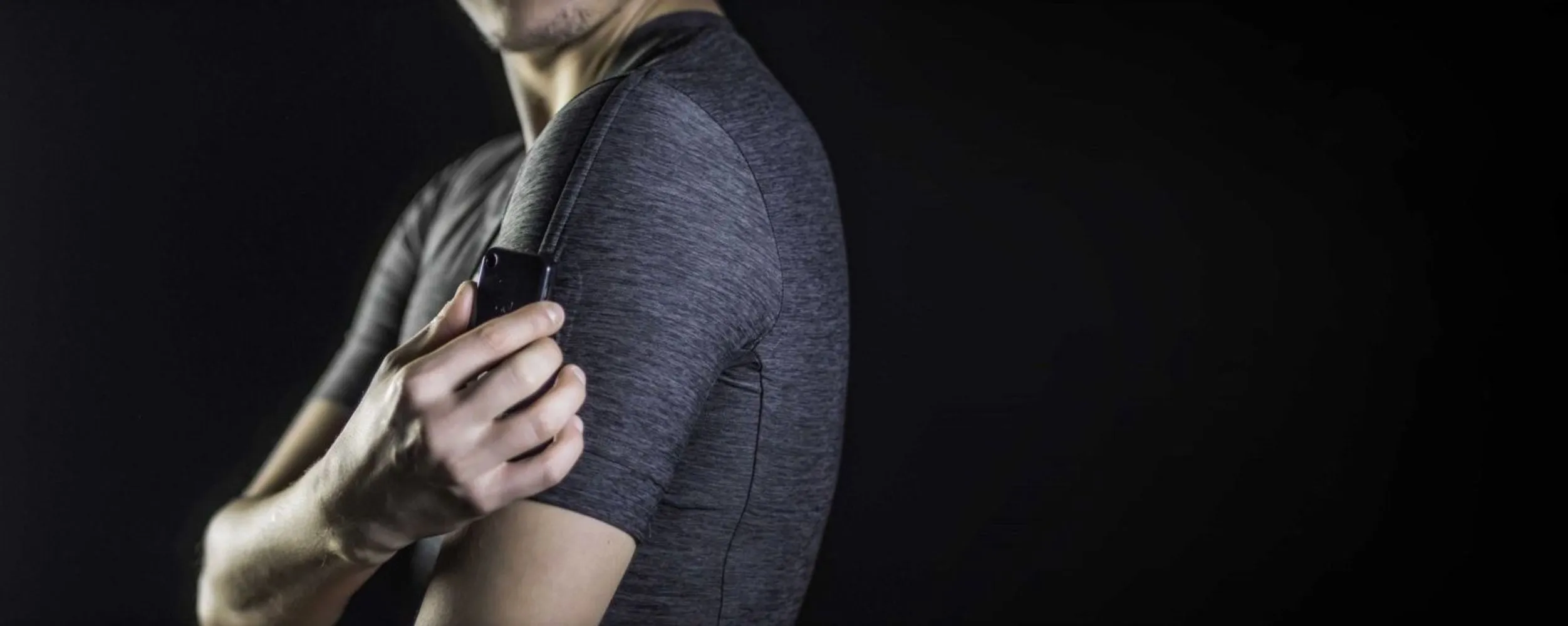 Heartin Fit Device & Space Grey T-Shirt