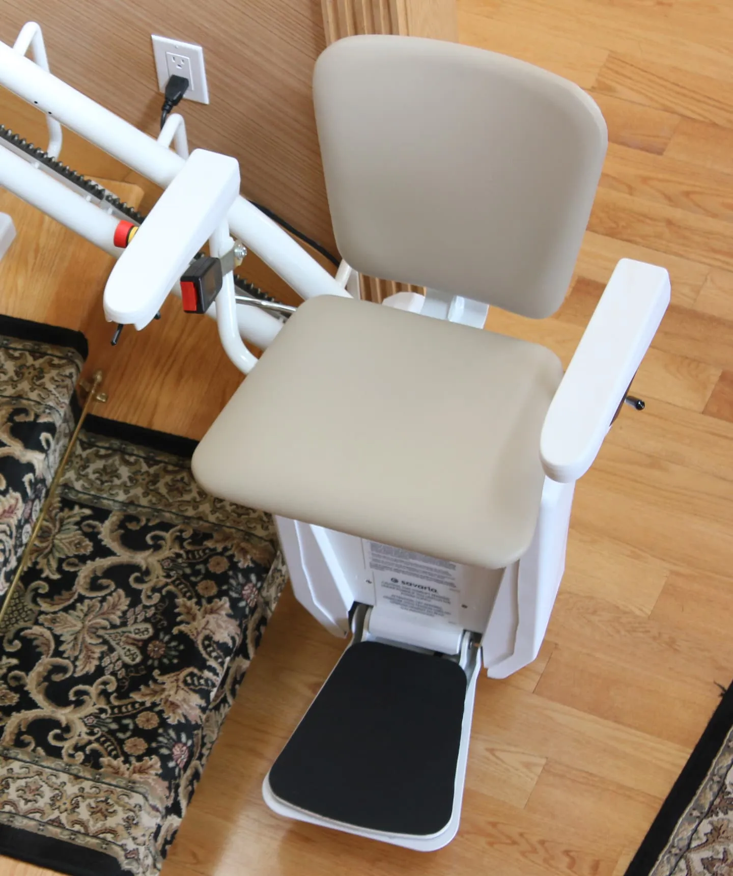 Savaria Stairfriend 23 - Curved Stairlift