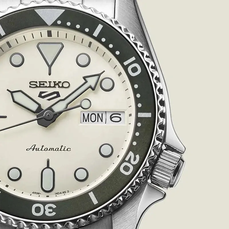 Seiko 5 Sports SKX ‘Midi’ Mono Watch - SRPK31K1
